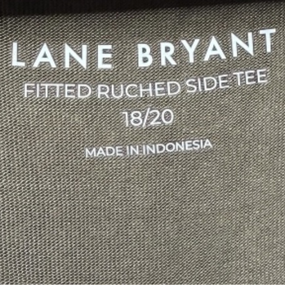 Lane Bryant Olive Military Green Fitted Side Ruched Tee Scoop Neck Size 18/20 - Picture 5 of 16